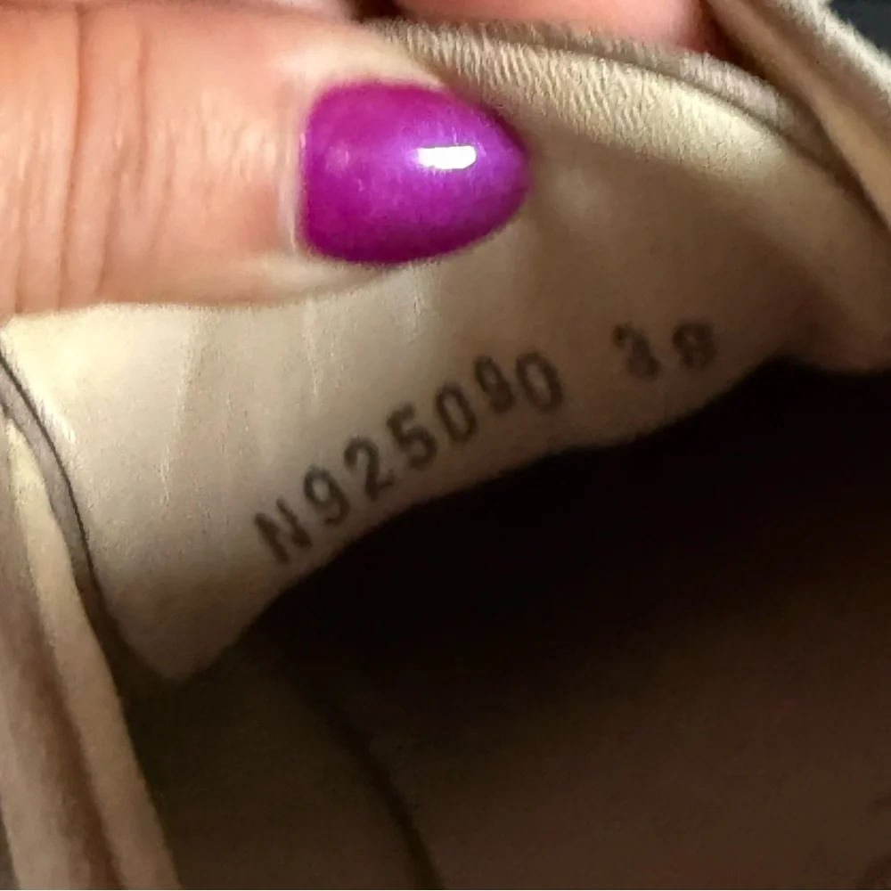 AGL Attilio Giusti leombruni lace up Sneakers N925090 Size 38/ 7.5 US